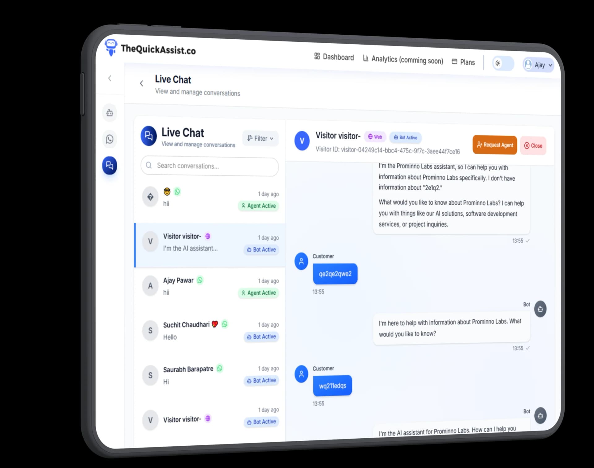 Agent using WhatsApp CRM